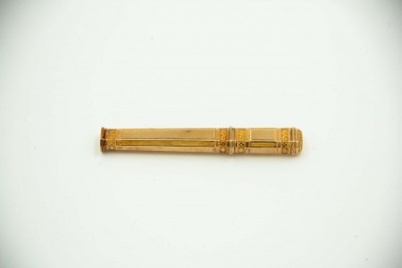 Porta-Lacre de ouro de pequenas dimensões